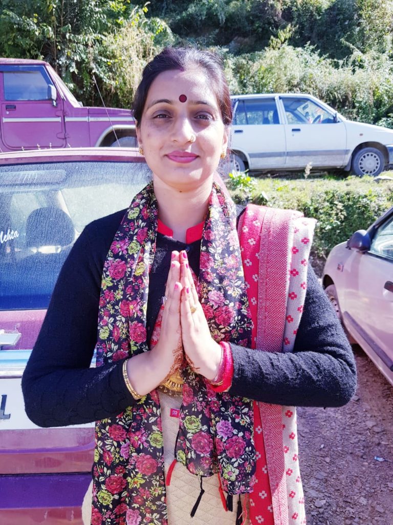 विधायक रीना कश्यप से न्यू पैशन कर्मचारी संघ का प्रतिनिधि मंडल मिला