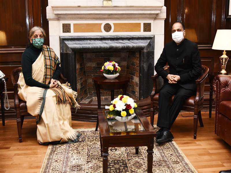 मुख्यमंत्री ने केन्द्रीय वित्त मंत्री से वित्तीय हस्तांतरण में प्रदेश को विशेष महत्व प्रदान करने का आग्रह किया