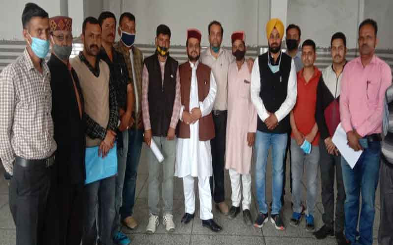 जिला बीजेपी अध्यक्ष विनय गुप्ता की अध्यक्षता में समपन्न हुई किसान मोर्चा की बैठक