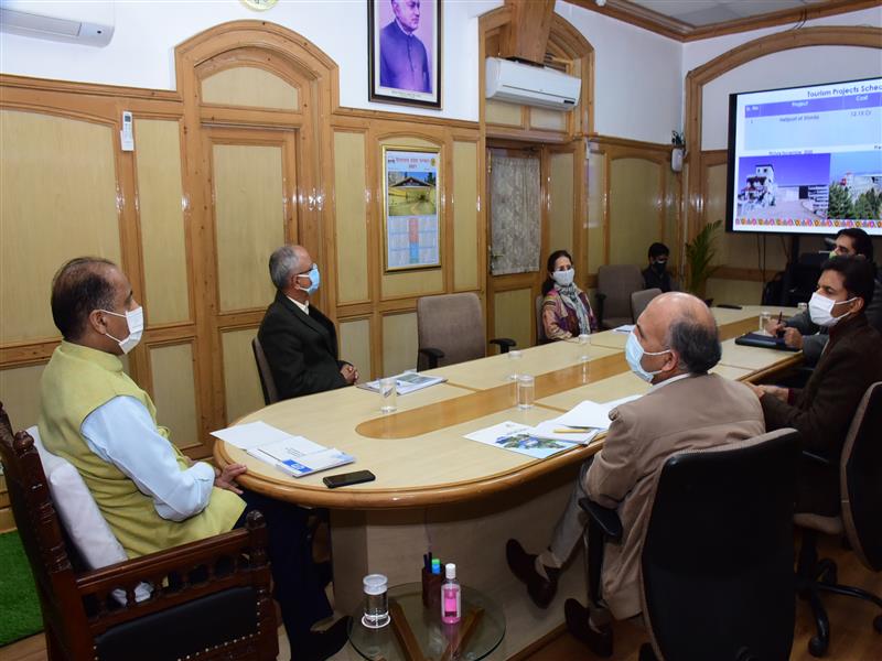 मुख्यमंत्री ने सभी पर्यटन परियोजनाओं को समयवद्ध पूरा करने निर्देश दिए