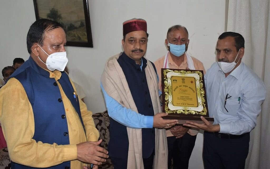 सिरमौर में प्रधानमंत्री ग्राम सड़क योजना में 252 सड़क परियोजनाएं स्वीकृत, 214 सड़कों का निर्माण कार्य पूर्ण – सुरेश कश्यप