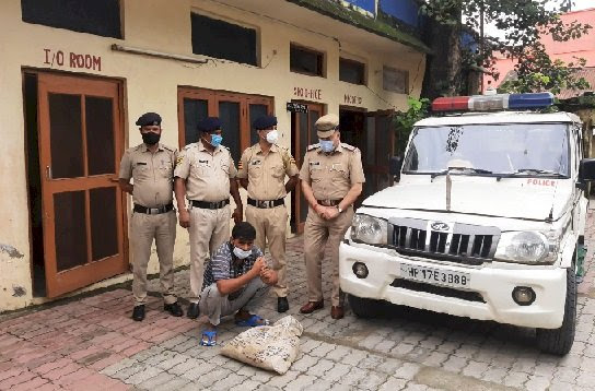 ट्रक से 8 किलो 60 ग्राम चूरा-पोस्त बरामद मामले में आरोपी पुलिस गिरफ्त में