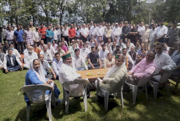 पच्छाद कांग्रेस को यशपाल तनैइक ने पढ़ाया एकजुटता का पाठ