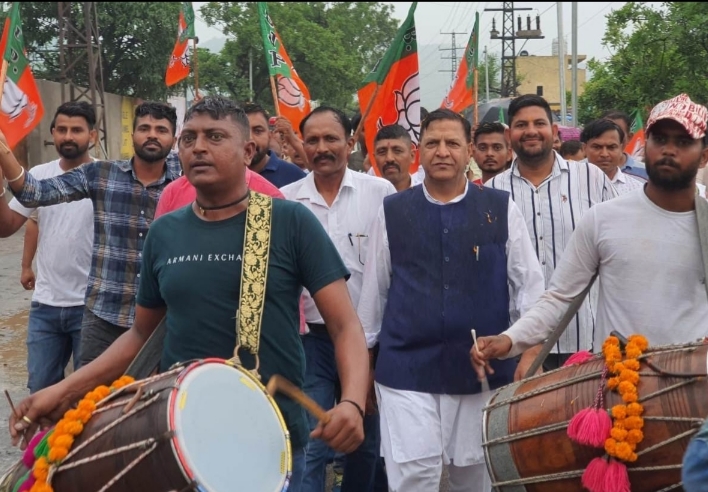 कालाअंब में उप-तहसील खुलने पर स्थानीय लोगों ने डा बिंदल का किया धन्यवाद