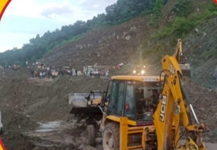 वन विभाग की कार्यवाई, गैर कानूनी तरीके से किया जा रहा था मलबा डंप : वन मण्डल अधिकारी पांवटा साहिब