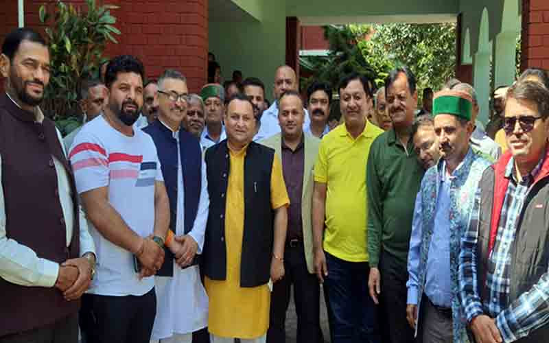 प्रदेश में भांग को लेकर 5 सदस्यीय स्टडी टीम टूर पर