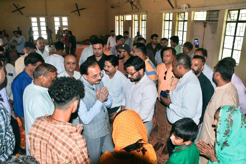 आपदा की इस घड़ी में लोगों को राहत पहुँचाना सरकार की प्राथमिकता -हर्षवर्धन चौहान