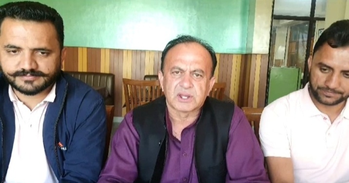 प्रदेश सरकार गिरीपार क्षेत्र के लोगों को अनुसूचित जनजाति घोषित करने में आनाकानी कर रही है।