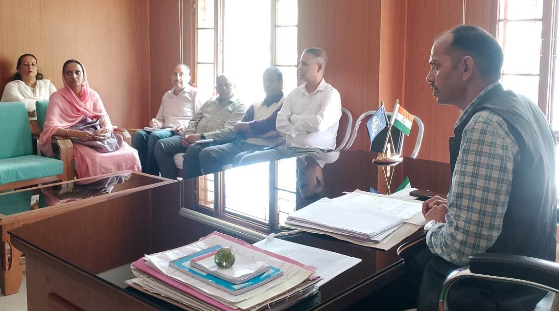स्वच्छ एवं सुरक्षित दिवाली के लिए एसडीएम ने दिए निर्देश