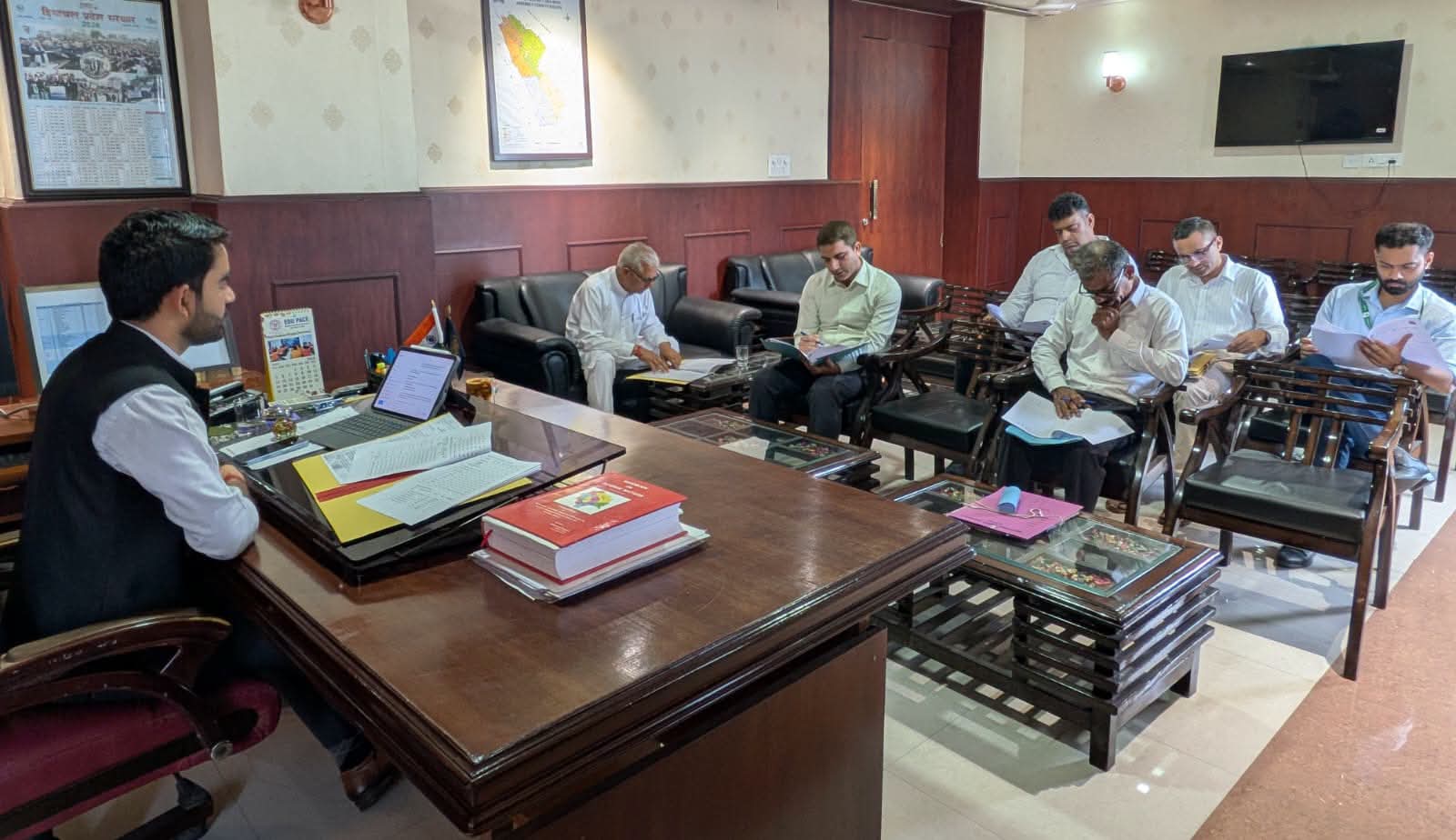 सार्वजनिक वितरण प्रणाली की जिला स्तरीय समीक्षा बैठक आयोजित