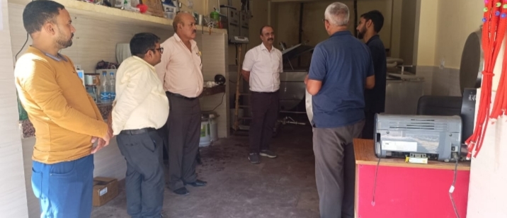 नाबार्ड के महाप्रबंधक ने पशु विकास केन्द्र पिपलूघाट का किया दौरा