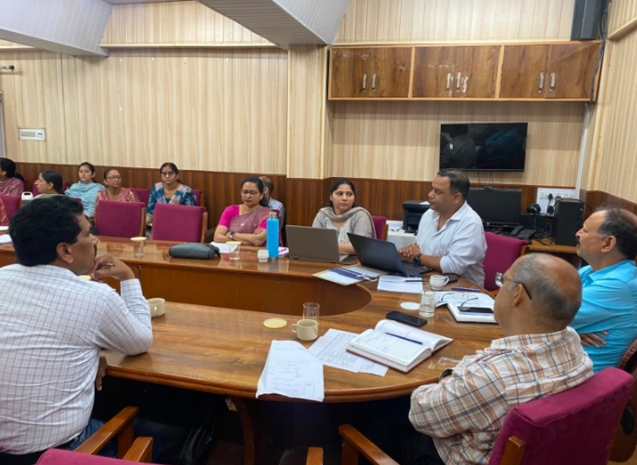 स्वास्थ्य एवं परिवार कल्याण विभाग सोलन की मासिक समीक्षा बैठक आयोजित