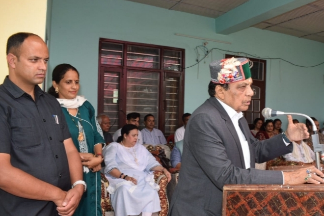 स्वास्थ्य संस्थानों को अत्याधुनिक चिकित्सा तकनीक से सुसज्जित करना प्रदेश सरकार की प्राथमिकता – डॉ. शांडिल