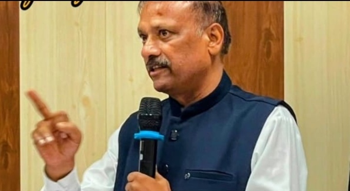 अगर 07 अगस्त तक सड़क सुधरनी शुरू नहीं हुई तो जनता सड़कों पर उतरेगी: सुखराम चौधरी