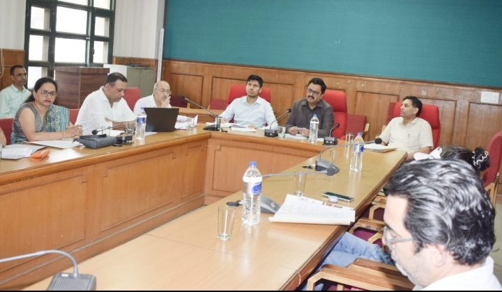 जल जनित रोगों से बचाव के लिए लोगों को जागरूक करना आवश्यक – मनमोहन शर्मा