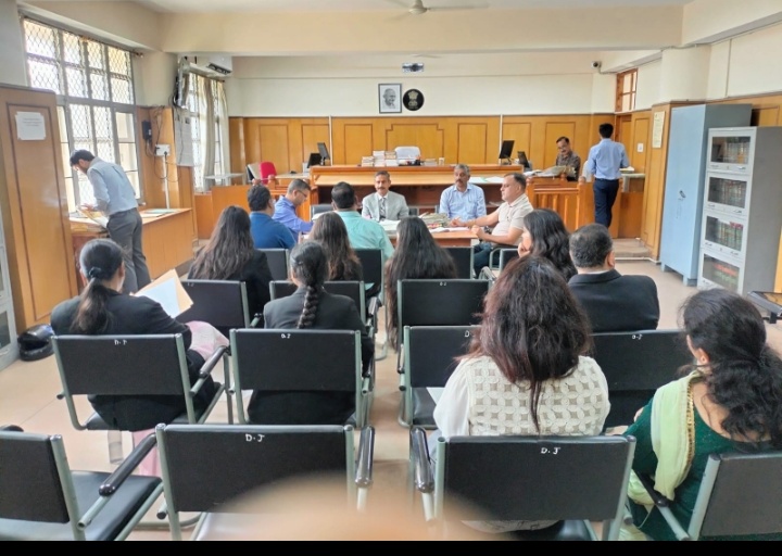 राष्ट्रीय लोक अदालत आयोजित